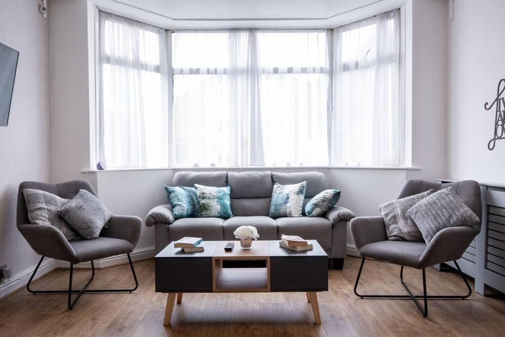Windsor House 3 Bedrooms Sleeps 8 曼彻斯特 外观 照片